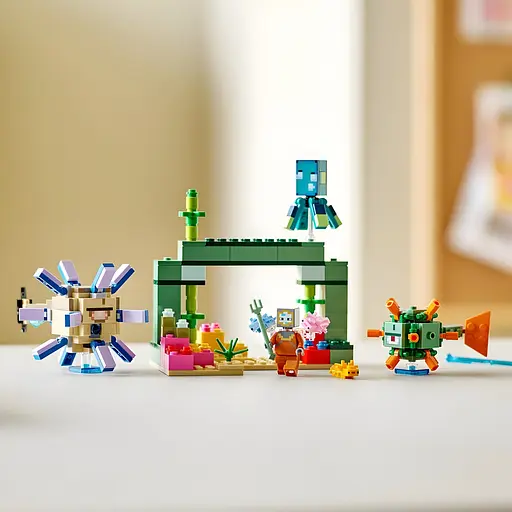 Конструктор Minecraft Битва вартових на 255 деталей (11809) - фото 7