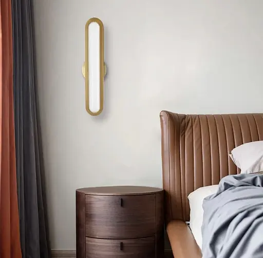 Сучасна модель настінного світильника Арт. WC 15 Line F - фото 1