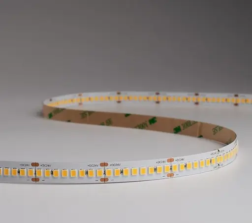 LED Стрічка 21,6W 240LED 4000К 3000LМ IP20 24V KLOODI KD2835-240-21.6W-4К-24V HE - фото 4