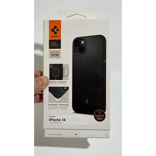 Оригинальный противоударный чехол Spigen для iPhone 13 / iPhone 14 Core Armor MagSafe MagFit Black ACS04676 - фото 2