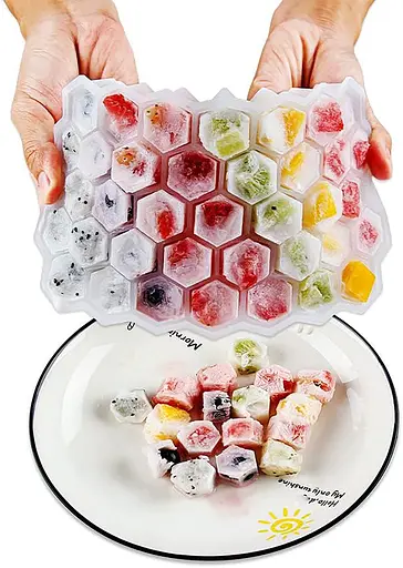 Многоразовая силиконовая форма для приготовления льда с крышкой в виде сот, Kitchen Master Белый 87454 - фото 7