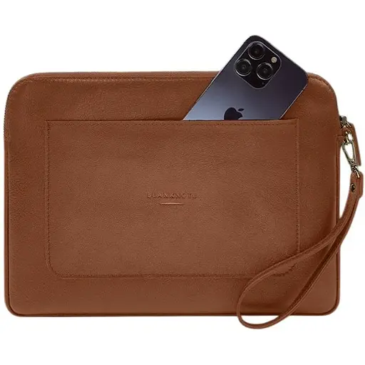 Кожаный чехол BlankNote для ноутбука на молнии с карманом и петлей на руку Светло-коричневый - фото 1