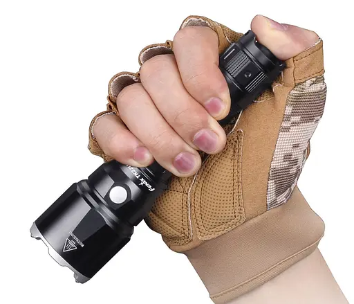 Ручной тактический фонарик Fenix TK22UE 1600лм Type-C (Черный) - фото 4