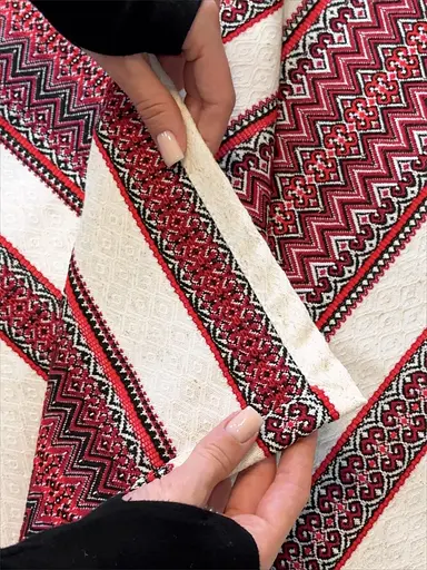 Лляна скатертина великодня з українським орнаментом Рандеву червоний 180х150 см - фото 6