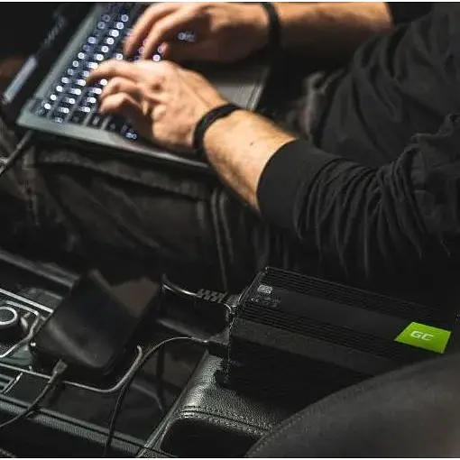 Автомобильный инвертор Green Cell 12V на 230V 150W/300W (INV06) - фото 7