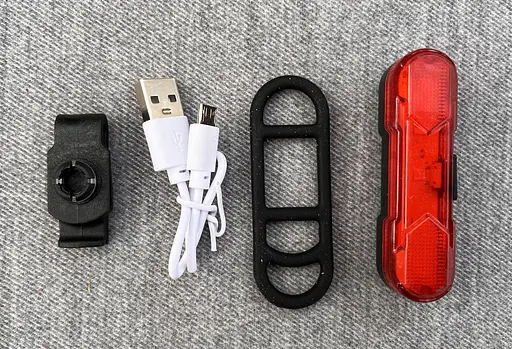 Велосипедный фонарь задний аккумуляторный AS1010 габаритные огни вело фара красный свет 4 режима - фото 1