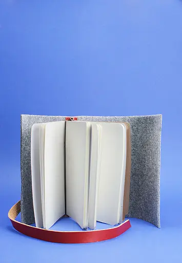 Фетровий жіночий блокнот (Софт-бук) 1.0 Фетр з шкіряними бордовими вставками - фото 3