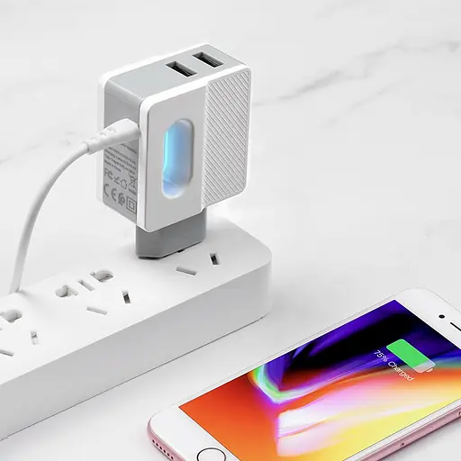 Зарядний пристрій із вбудованим кабелем Type-C — HOCO C75 + 2 USB-виходи біле - фото 2