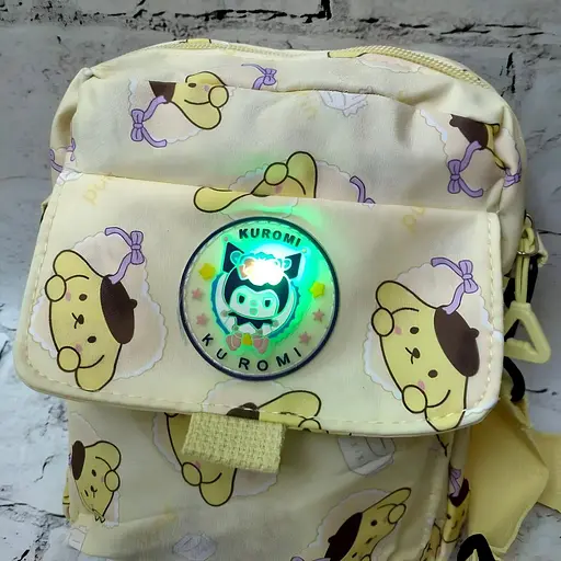 Дитяча сумка крос-боді Куромі з підсвічуванням 20х16х6 см жовта (25-575) - фото 2