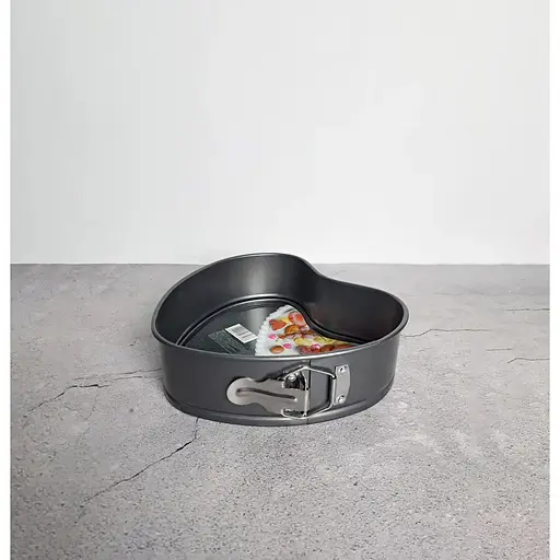 Набор форм для выпечки Gusto сердце 23 смк руг 26 см квадрат 28 см 3 шт. GT-3303 (127808) - фото 4