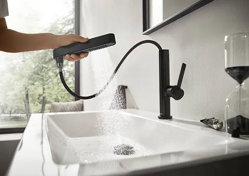 Смеситель для раковины с выдвижной лейкой Hansgrohe Finoris 76063670 черный матовый - фото 2