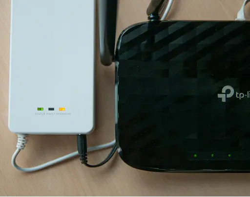 UPS ДБЖ безперебійне живлення для роутера/терміналу ONU Voltronic BBU15D-T 12V 1.5А - фото 5