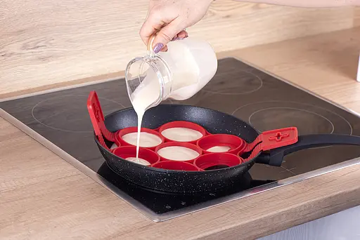 Силіконова форма для приготування оладок та яєчні у формі серця Cake Maker, A-plus Червоний 83896 - фото 3