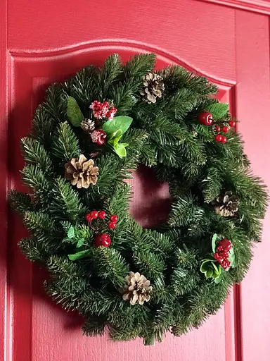 Рождественский венок Hvoya Elegant из искусственной хвои с зеленым декором 50 см - фото 7