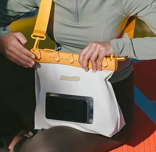 Водонепроникна сумка Naturehike CNK2300BS016 5.6л (Біло-жовтий) - фото 3