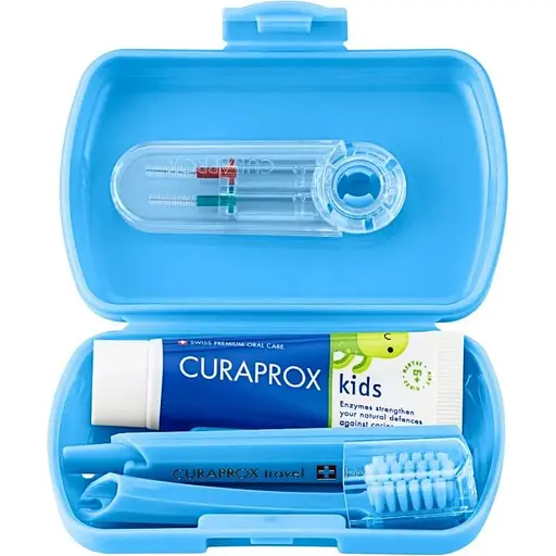 Дорожній набір Curaprox Kids блакитний: зубна щітка Kids + дитяча зубна паста 10 мл + йоршики 2 шт.