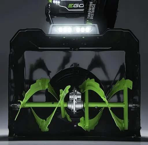 Аккумуляторный самоходный снегоуборщик EGO SNT2400E - фото 4