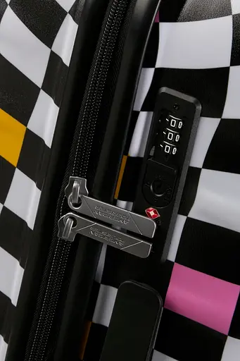 Валіза American Tourister WAVEBREAKER DISNEY MICKEY CHECK 67x47x26 67 См 31C*29019 - фото 8