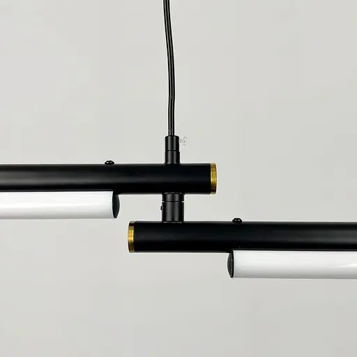 Унікальна підвісна люстра у чорному видовженому корпусі 121х13 см | Line F | Арт. MJ318-1500L BK - фото 3