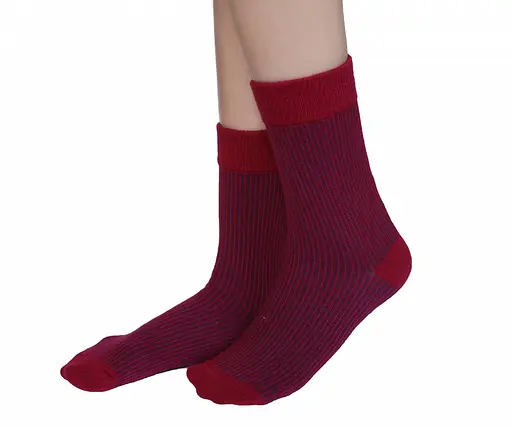 Высокие носки в полоску бесшовные 100% ORGANIC cotton JILL ANTONY малиновые 38-40 - фото 1