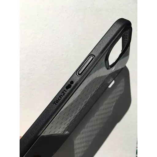 Оригинальный противоударный силиконовый чехол Tech21 Evo Check для iPhone 13 Pro Max (6.7") Black (T21-8966) - фото 8