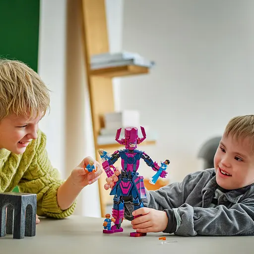 Конструктор LEGO Super Heroes Marvel Фантастична четвірка проти Ґалактуса: фігурка для складання 427 деталей (76316) - фото 13