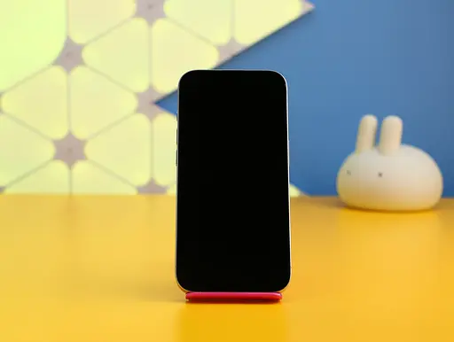 Смартфон Apple iPhone 15 Pro 256GB White Titanium (MTV43) Б/У [156957] - фото 3