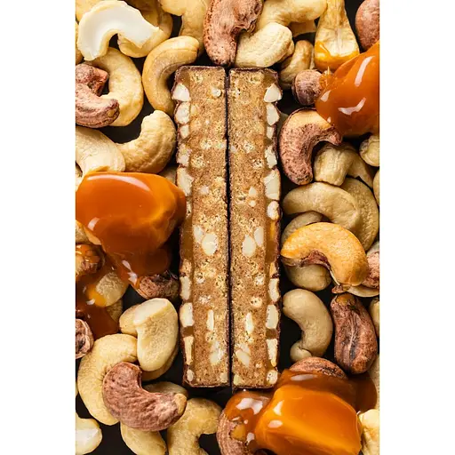 Батончик шоколадний Fizi Guilty Pleasure Cashew Caramel 40 г х 10 шт. шоу-бокс - фото 5