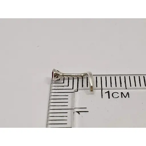 Серебряная серьга-пирсинг в нос Dear. 1023.5С Красный - фото 4