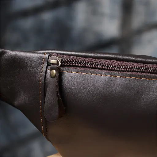 Чоловіча сумка-бананка компактного розміру з натуральної гладкої шкіри SHVIGEL 34х12х4 см sum0027450 - фото 20