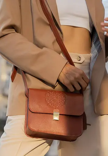 Шкіряна жіноча бохо-сумка Лілу світло-коричнева - фото 8