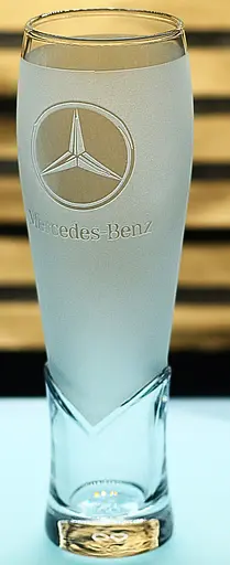 Пивний крафтовий келих 440 мл з гравіюванням Мерседес Mercedes подарунок для автолюбителя  кухоль для пива - фото 3