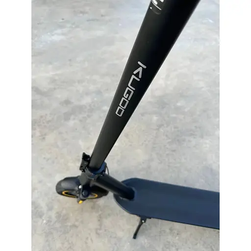 Електросамокат Kugoo G30 Pro Max 600 W 18 Ah чорний, з переднім амортизатором і посиленим акумулятором - фото 4