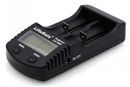 Профессиональное зарядное устройство Liitokala Lii-300 + автоадаптер Повербанк