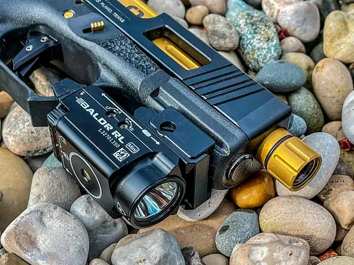 Фонарь с ЛЦВ Olight Baldr Mini Red Laser Black - фото 13