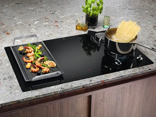 Варильна поверхня комбінована Electrolux 90 см розширена зона чугун чорний - фото 2