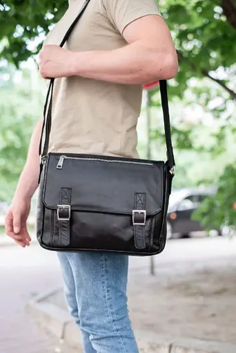 Чоловіча шкіряна сумка через плече TARWA 30.5х24х10 см sum0028176 - фото 9