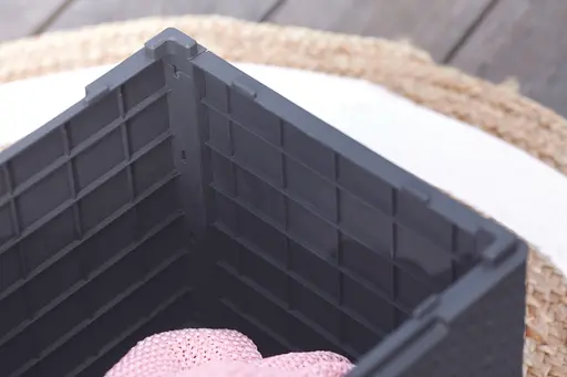 Стіл-скриня Keter Vigo графіт 50 л - фото 8