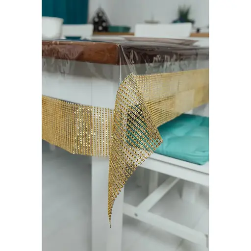 Скатерть силиконовая с золотой стразовой лентой 240х160 см