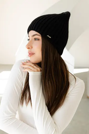Женская зимняя шапка Ангора Молодежь из ангоры 80% с двойной вязкой Черный - фото 2