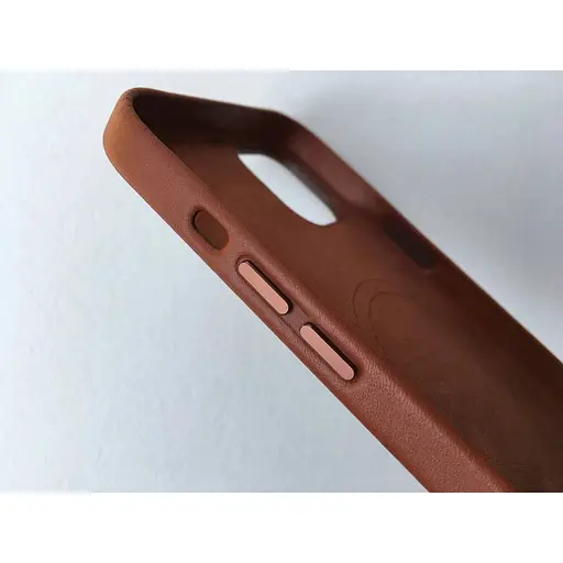 Оригинальный кожаный чехол Apple Leather Case MagSafe для iPhone 14 Plus (6.7") Umber (MPPD3ZE/A) - фото 5