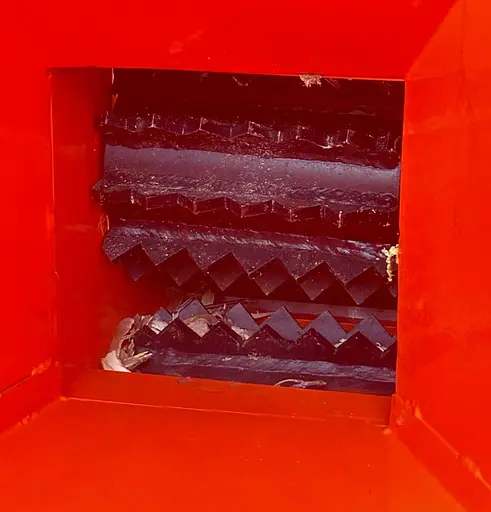 Садовый бензиновый измельчитель 25 л.с. GTM DCH6 ветки до 180 мм - фото 9