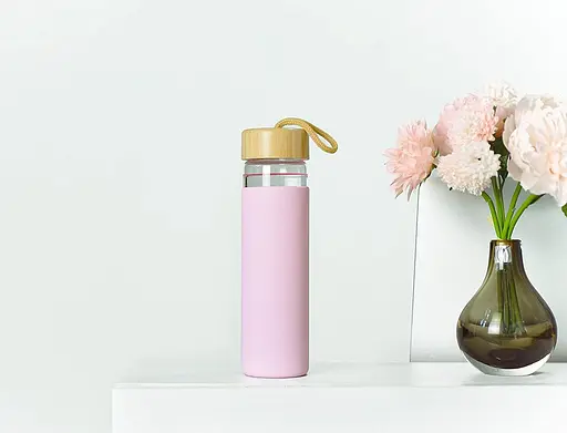 Пляшка скляна OldBro бамбукова кришка із захисним силіконовим чохлом Pink 590 мл - фото 6