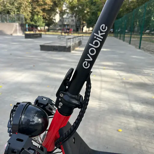 Электросамокат EVOBIKE Zen U12 MAX 2025 года красный | электросамокат с тремя фарами, корзинкой и багажником - фото 4