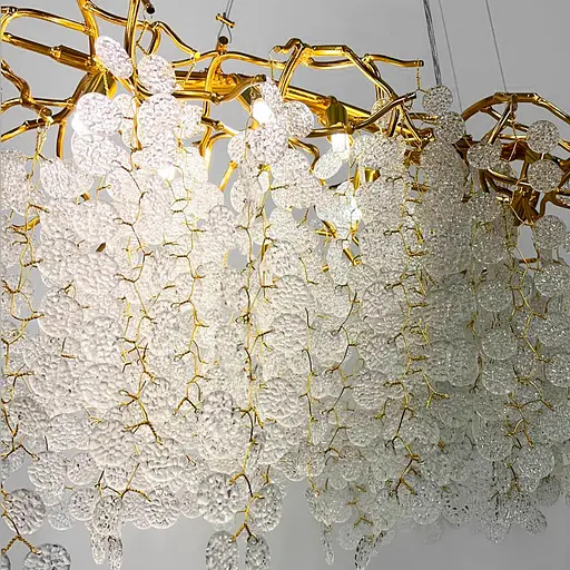 Люстра з білими підвісками у видовженому золотому корпусі 125х45 см | Арт. 703L-1200 GD+FR | Line F - фото 3