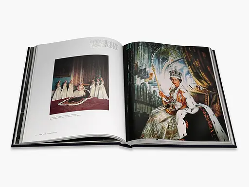 Queen Elizabeth II - фото 4