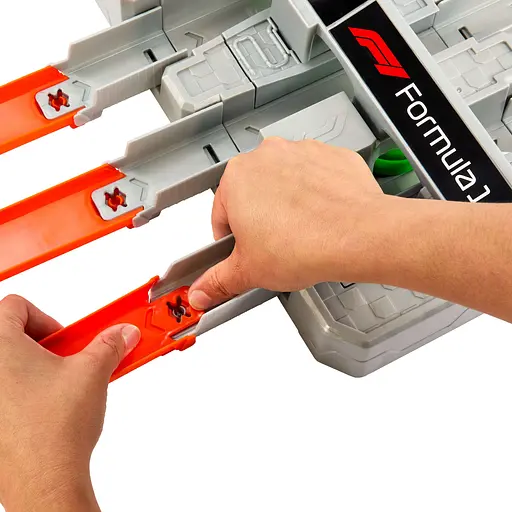 Набор Hot Wheels Трасса Гран-при Формулы 1 (JDY16) - фото 4