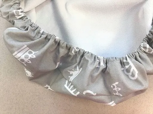 Простынь хлопковая Moontime в коляску "Короны на сером" - фото 2