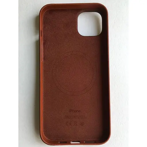 Оригинальный кожаный чехол Apple Leather Case MagSafe для iPhone 14 Plus (6.7") Umber (MPPD3ZE/A) - фото 4