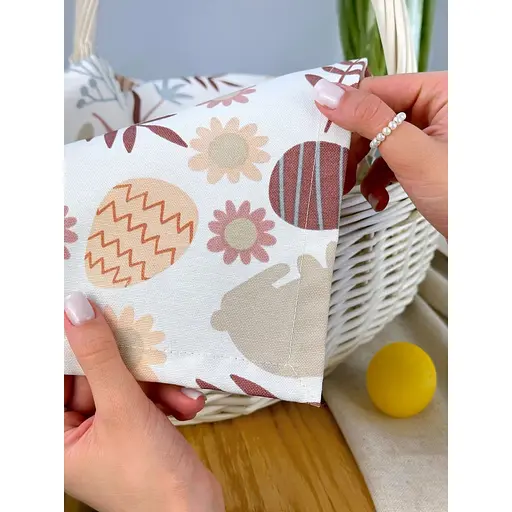 Пасхальное полотенце водоотталкивающее для корзины Пасхальные зайчики 70х40 см белый - фото 3